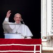 Papież Franciszek uratowany przez strażaków