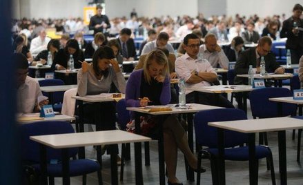 Ocena prac egzaminacyjnych dokonywana będzie wyłącznie przez egzaminatorów i w oparciu o kryteria za