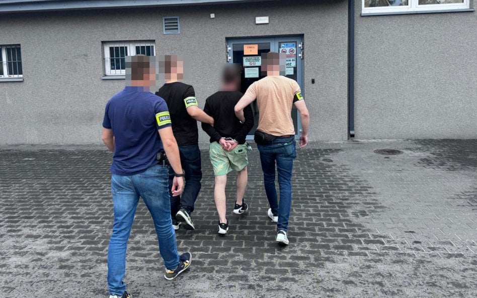 Po ataku nożem na Dniach Ursynowa sprawca ukrywał się pod Warszawą