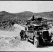 Autobus dalekobieżny Algier – Biskira, rok 1933. 400 kilometrów w dwa dni. Fot. Charles Delius
