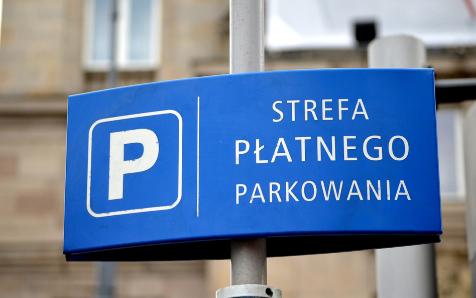 Fiskus słusznie domaga się podatku od nieopłaconego parkowania