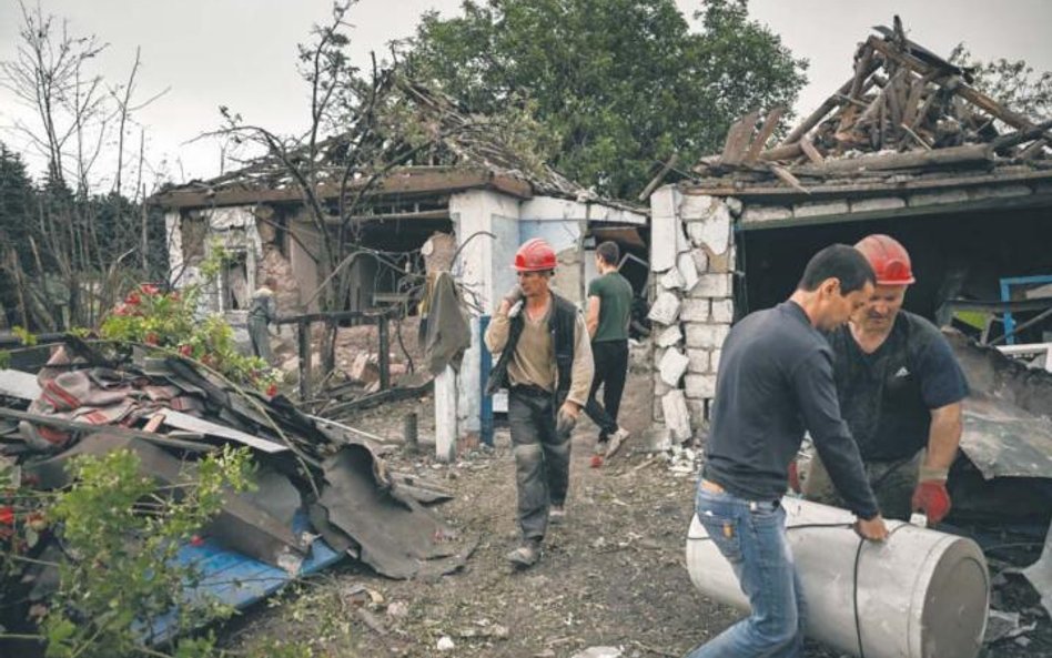 Ukrainę czekają lata odbudowy po wojnie z Rosją. Jak podkreśla Polska Agencja Inwestycji i Handlu, n