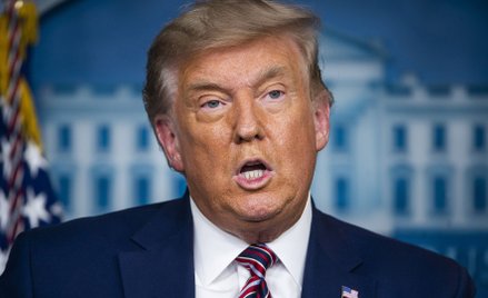 Donald Trump z banem na Facebooku i Instagramie co najmniej do stycznia 2023 roku