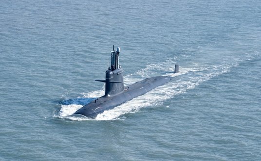 Okręt podwodny INS Vagir (S 25), piąta jednostka typu Kalvari (projekt 75), która podniosła indyjską