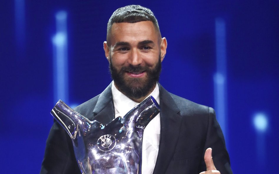 Karim Benzema podczas dzisiejszego losowania grup Ligi Mistrzów został wybrany Piłkarzem Roku UEFA