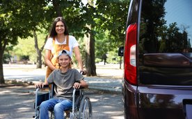 Wiele warszawskich muzeów przystosowało proces zwiedzania pod potrzeby osób z niepełnosprawnościami