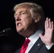 Trump znów uderza w szefa Fedu