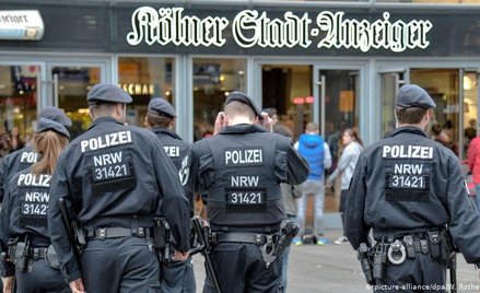 Niemiecka prasa: Wielu policjantów ma problemy z polityką uchodźczą Merkel
