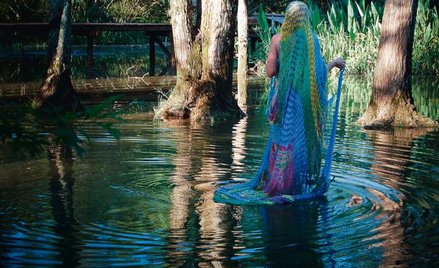 Tytania wędrująca po wodzie, zdjęcie z próby „The Fairy Queen”