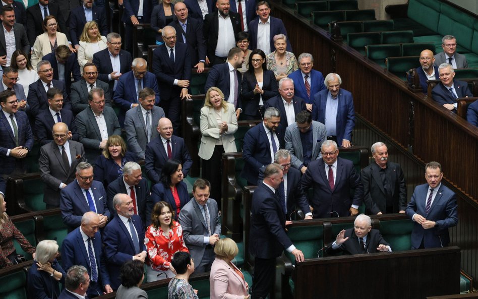 Z sondażu SW Research dla rp.pl wynika, że partia Ryszarda Petru miałaby szansę wejść do Sejmu