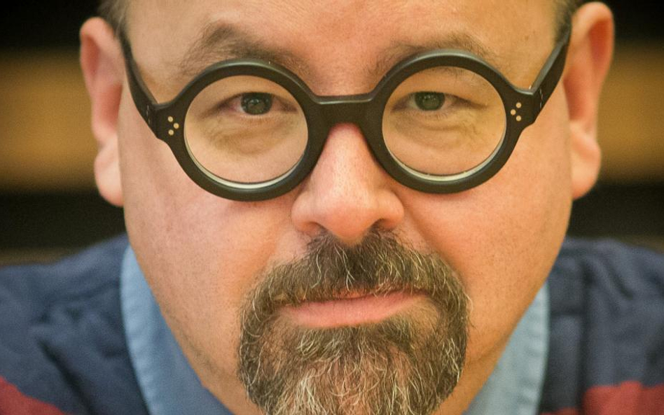 Carlos Ruiz Zafón: Tworzę muzykę do własnych książek