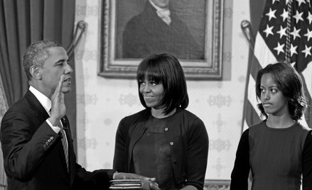 Amerykańska demokracja jest zakorzeniona w religii – przypomina autor. Na zdjęciu: Barack Obama z rę