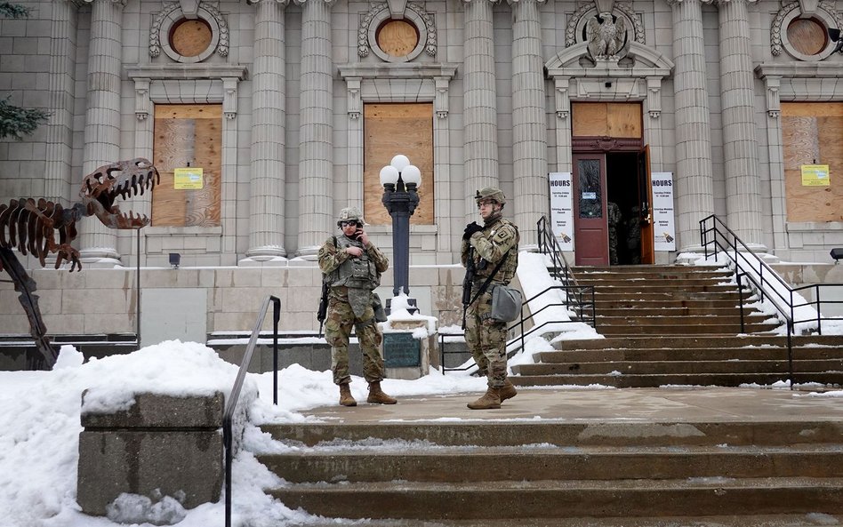 Kenosha: Bez zarzutów dla policjanta, który postrzelił Jacoba Blake'a