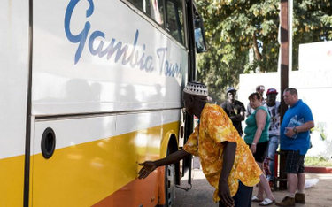 Szczycy turyści z Europy wyjeżdżają z Gambii