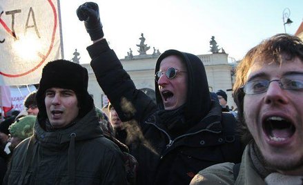 Sprzeciw wobec ACTA zmobilizował przeciwko rządowi Donalda Tuska tysiące młodych ludzi
