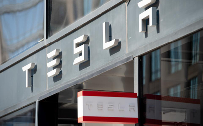 Tesla warta ponad 0,5 bln USD
