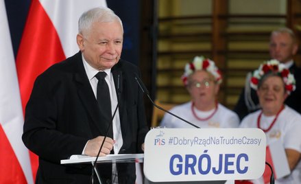 Prezes PiS Jarosław Kaczyński nazwał objazd kraju „starą, sprawdzoną metodą” wypracowaną przez jego 