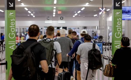 Zdjęcia będą robione wszystkim podróżnym, zarówno przyjeżdżającym, jak i wyjeżdżającym. Niezależnie 