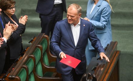 Premier Donald Tusk na sali obrad Sejmu w Warszawie.