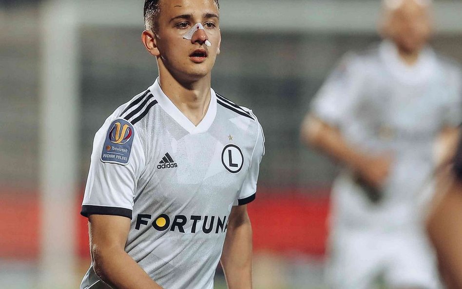 Piłkarze w Polsce znów grają. Legia w półfinale Pucharu Polski
