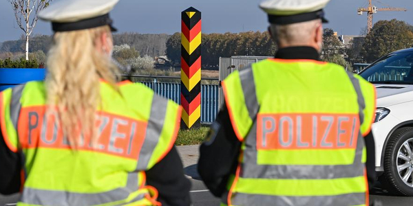 Niemiecka policja przewiozła do Polski kolejnych migrantów. 