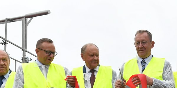 „Daj plusa na Telusa”. Firma z działką pod CPK robiła kampanijne gadżety dla polityków PiS