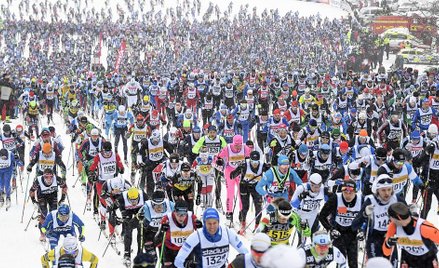 Szwecja: Nazistowskie flagi na mecie słynnego Biegu Wazów