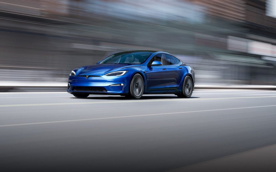 Tesla zapłaci Australii 1 mld dolarów rocznie