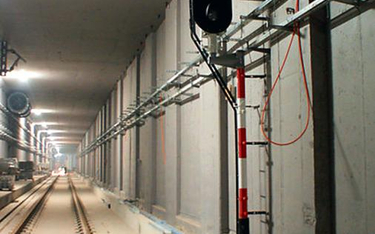 Tunel na lotnisko za 250 mln zł. Nie wiadomo, czy ruszy przed Euro 2012