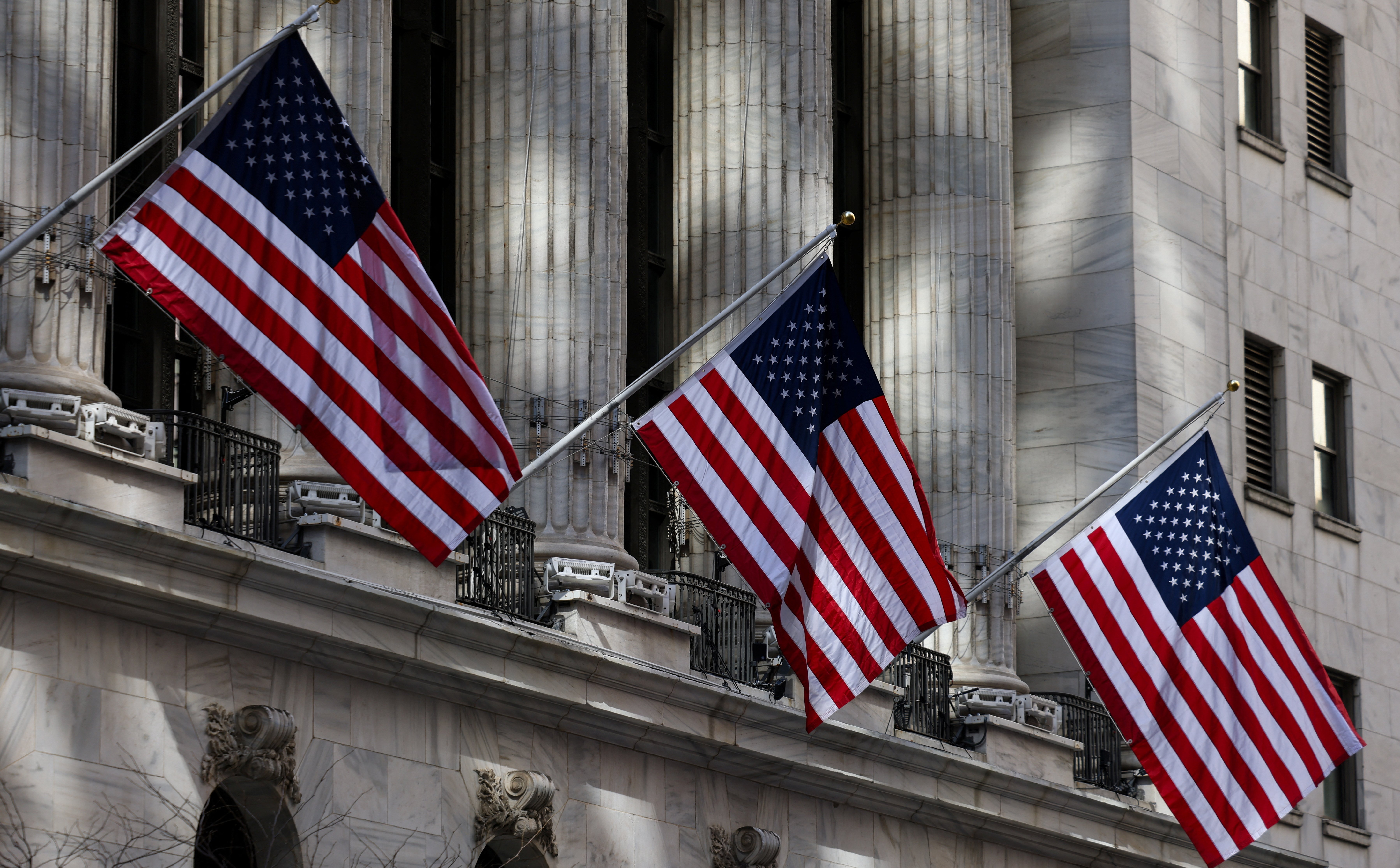 Irena Lasota: USA to nie Chiny, a jednak chcą iść tą samą drogą