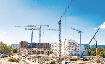 Koszt zakupu ziemi i budowy plus cena za mieszkanie – to głównie decyduje o tzw. pierwszej marży. Z 