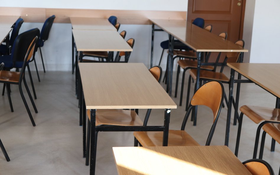 Niska frekwencja i liczne nieobecności na lekcjach edukacji zdrowotnej. Dyrektorzy mówią o absurdzie