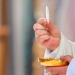 USA: Biskup odmawia zwolennikom aborcji Komunii Świętej