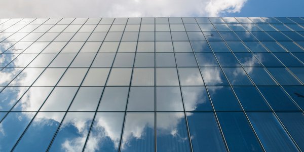 Schrony i praca hybrydowa w urzędach