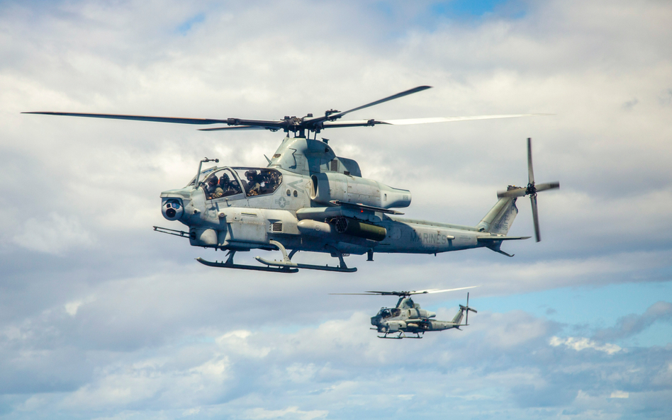 Śmigłowiec bojowy Bell AH-1Z Viper.