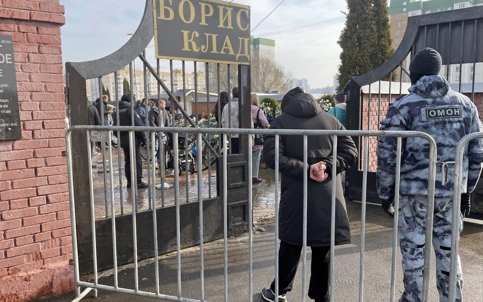 Rosyjski pisarz: Jak dobrze byłoby powiedzieć, że Putin to kosmita