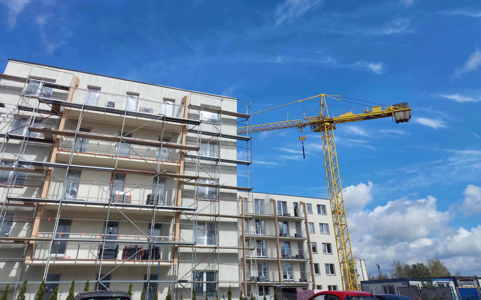 Jak niekorzystne warunki pogodowe wpływają na odpowiedzialność wykonawcy?