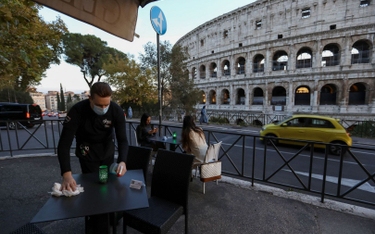 Wirus wraca: Włosi zamykają kina, restauracje czynne do 18