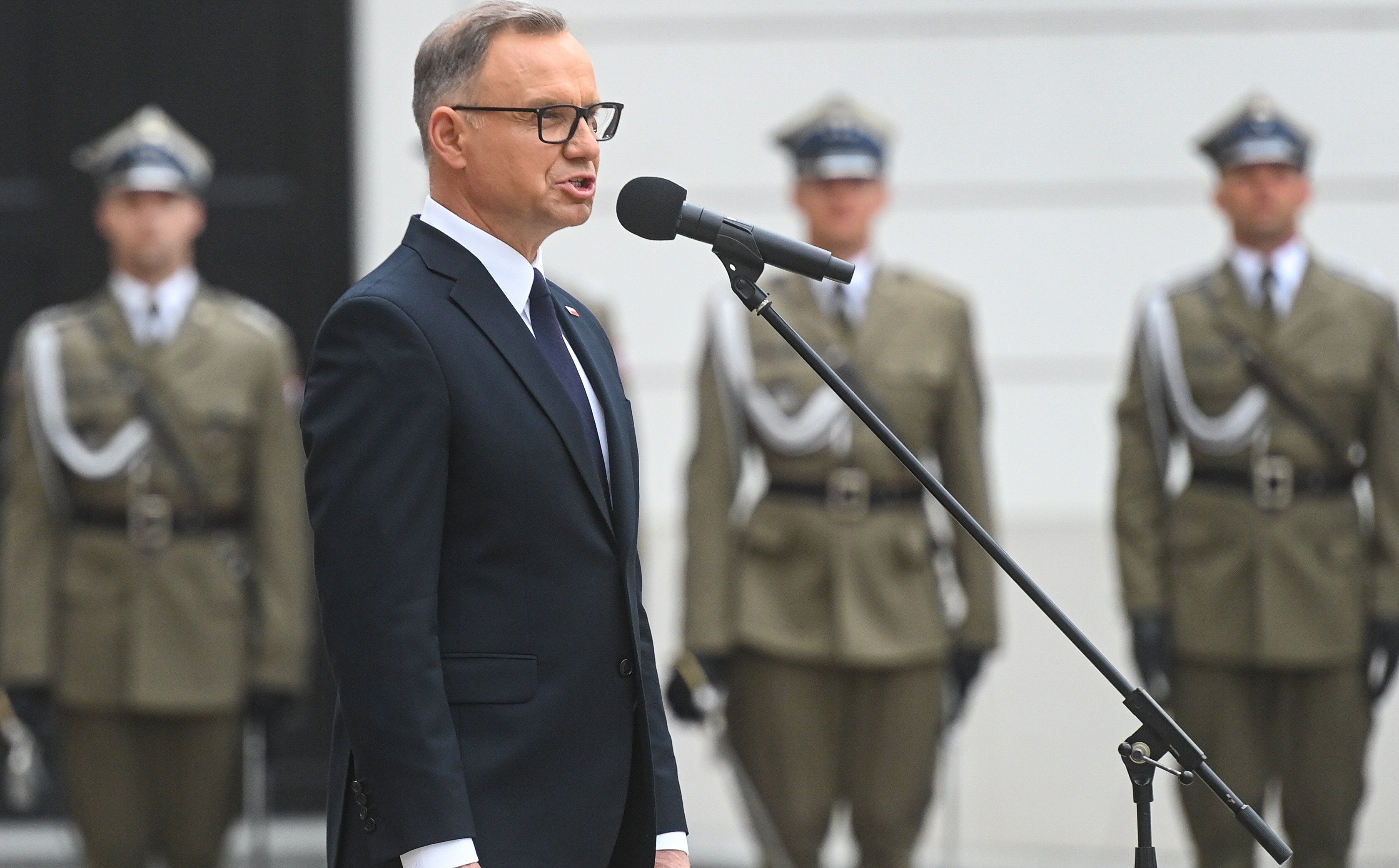 Ostatnie decyzje Andrzeja Dudy jako prezydenta. „Czujemy się zdradzeni i zignorowani"