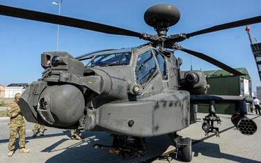 AH-64 Apache Boeinga to droga broń wyceniana na ponad 60 mln dol. za sztukę.