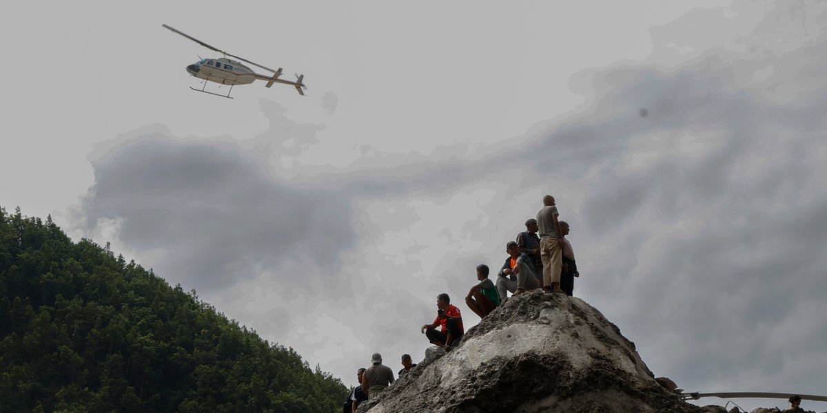 Nepal: dziesięć dni po powodzi ratownicy nadal wydobywają żywych