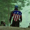 Kapitan Ameryka (Chris Evans) jest symbolem walki o wolność i oporu przeciw nazizmowi