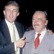 Donald Trump z ojcem Fredem podczas walki Mike'a Tysona z Michaelem Spinksem w 1988 r.