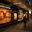 Louis Vuitton mówi: dość przemocy domowej. I zaczyna działać