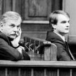 Minister spraw zagranicznych Andrzej Olechowski (z lewej) i premier Waldemar Pawlak w Sejmie, 1994 r