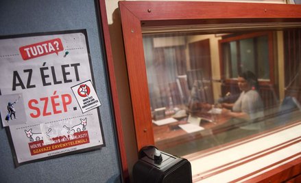 Prof. Bogdan Góralczyk: Orbán kroi medialne salami. Niezależne radio milknie