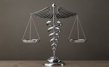 Bartłomiej Sasin: Ustawa o zawodzie farmaceuty czy jednak o rynku farmaceutycznym?