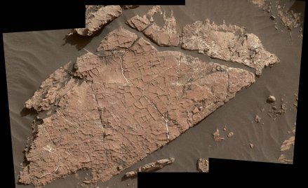 Mars mógł mieć wilgotny klimat. Na powierzchni były jeziora?