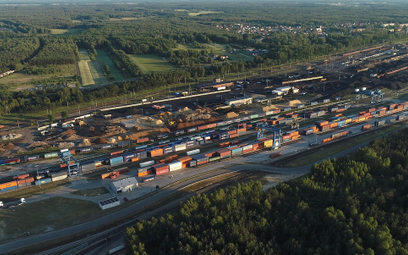 Польща пригрозила Білорусі закриттям залізничних переїздів