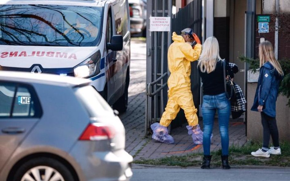 Epidemia w Polsce - raport Ministerstwa Zdrowia: 1537 zakażeń koronawirusem